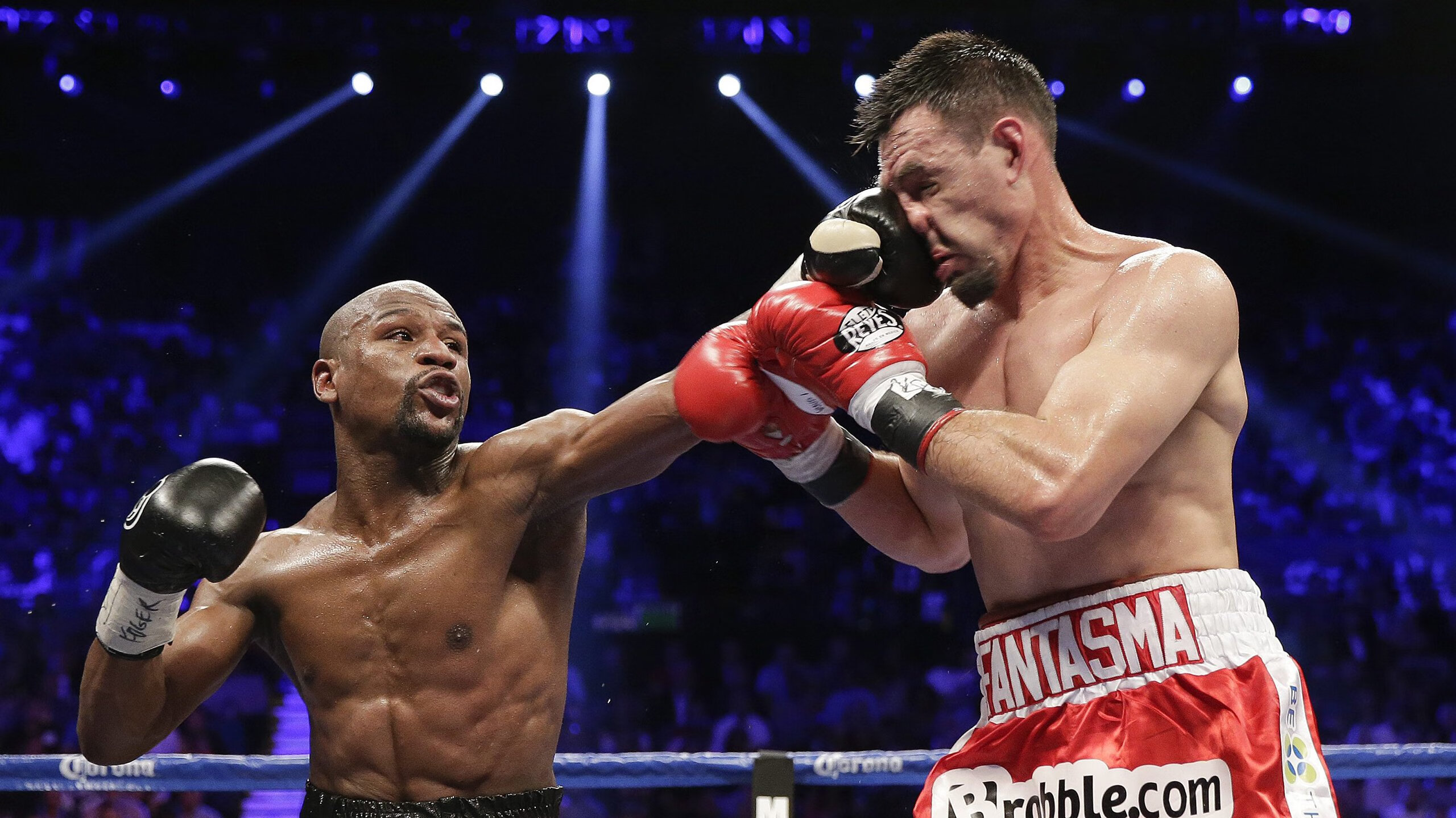 “爱的传递 龙之关怀”篮球慈善活动在马尼拉举行